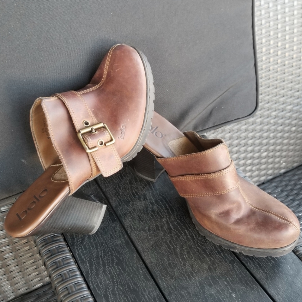 BOLO by BORN Brown Leather Mule Clog (Womans 8)(J00826)